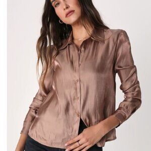 Lulus Chic Appearance Shiny Bronze Button-Up Top – Size Large‎